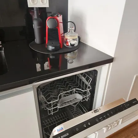 Sloneczny Spire Varsavia